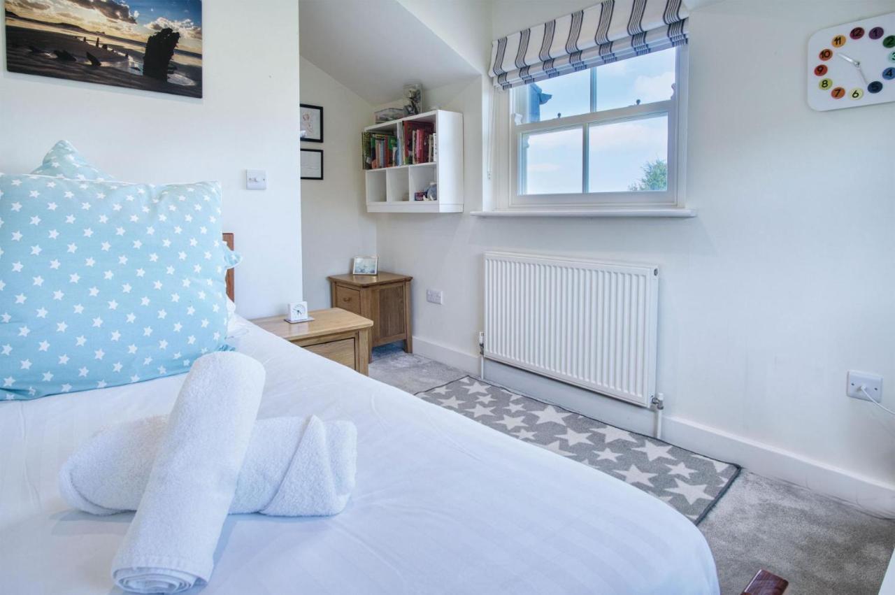 Dollars Cottage - 4 Bedroom Cottage - Llangennith Exteriör bild