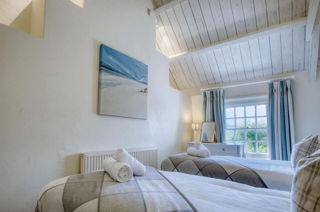 Dollars Cottage - 4 Bedroom Cottage - Llangennith Exteriör bild